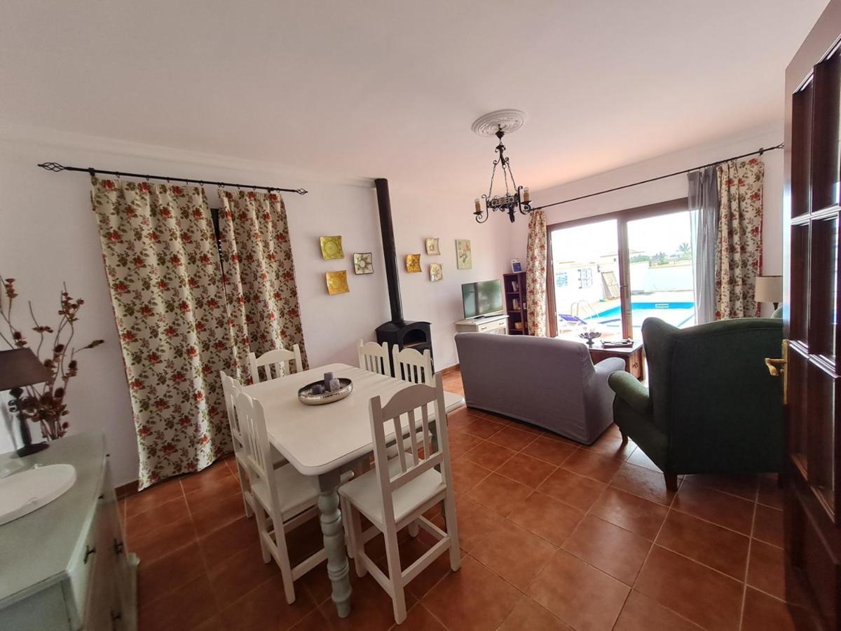 Chalet Las Adelfas Chaparrillo Кониль-де-ла-Фронтера Экстерьер фото